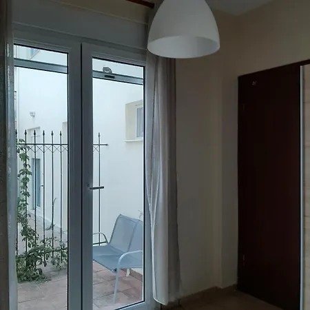 דירה Elena Eliti ניאה מודאניה