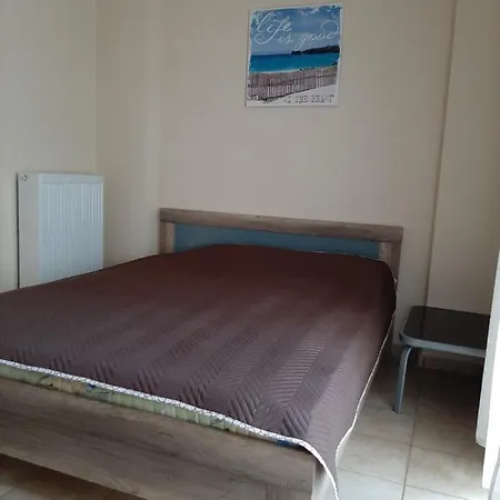 Elena Eliti Apartment *